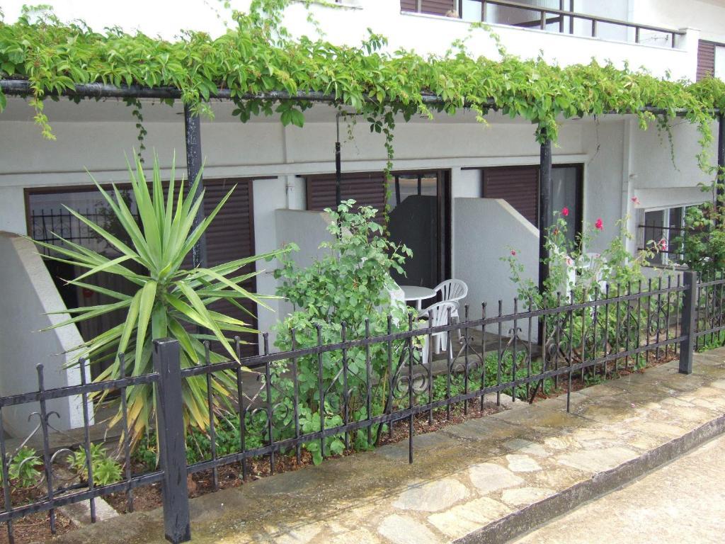 Kiwi Apartments Néa Fókaia מראה חיצוני תמונה