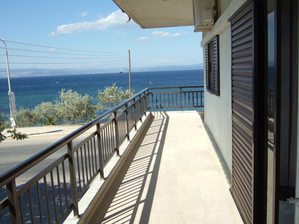 Kiwi Apartments Néa Fókaia מראה חיצוני תמונה